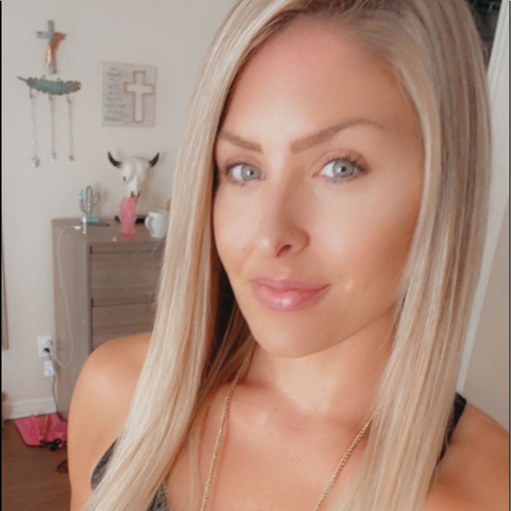 Meet your Posher, Lauren